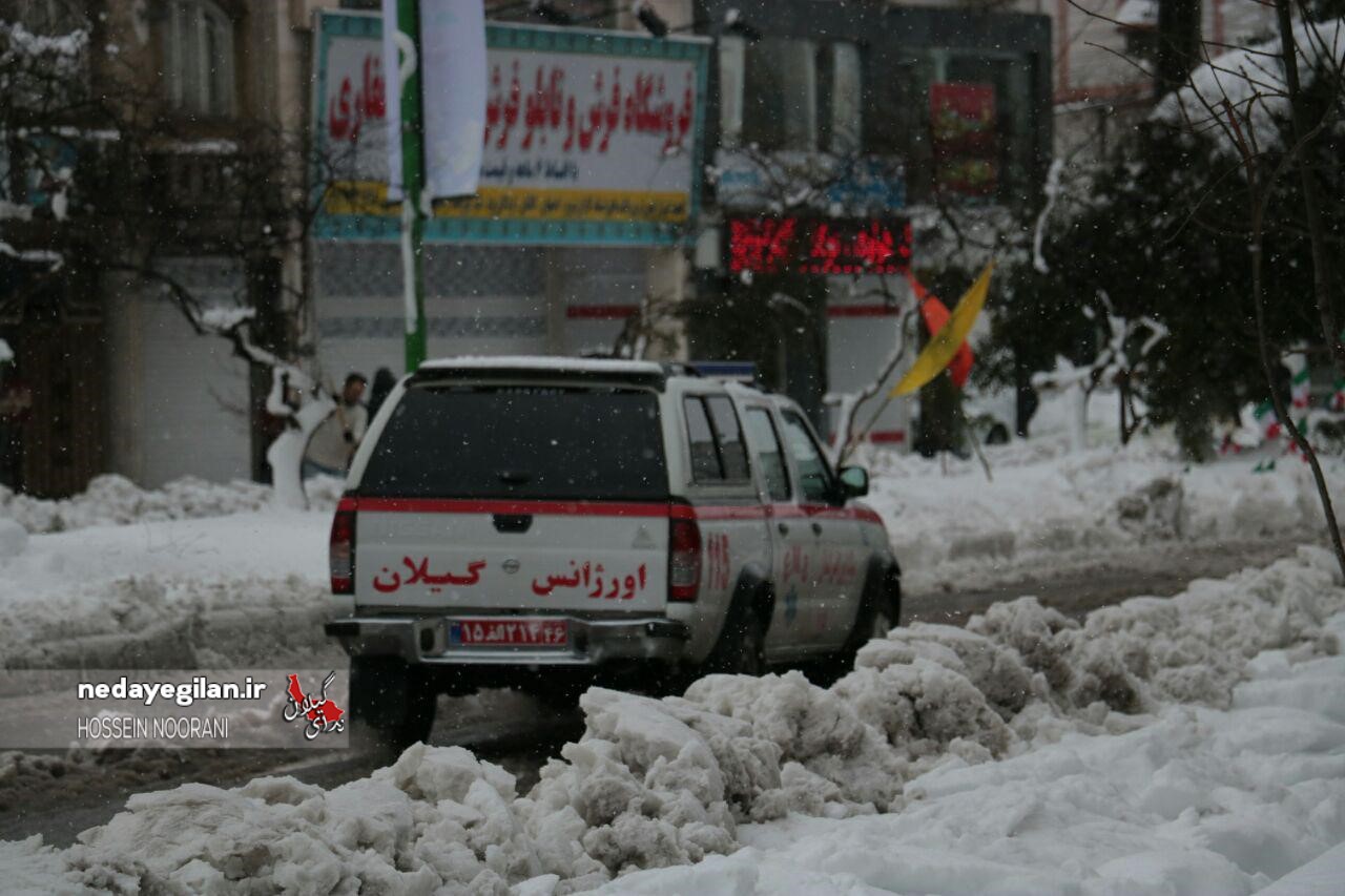 انجام ۶۲۰ مأموریت اورژانس گیلان در برف/برف گیلان ۸۵ مصدوم برجای گذاشت