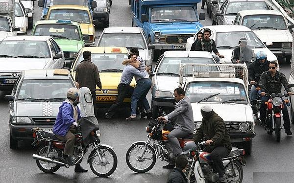 کشته شدن یک مرد در دعوای بعد از تصادف!