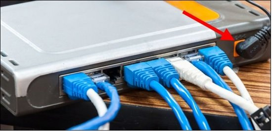 چرا سرعت اینترنت من ناگهان دچار افت شده است؟