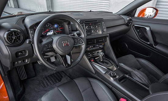 مبارزه نیسان GT-R با هوندا NSX مبارزه نیسان GT-R با هوندا NSX