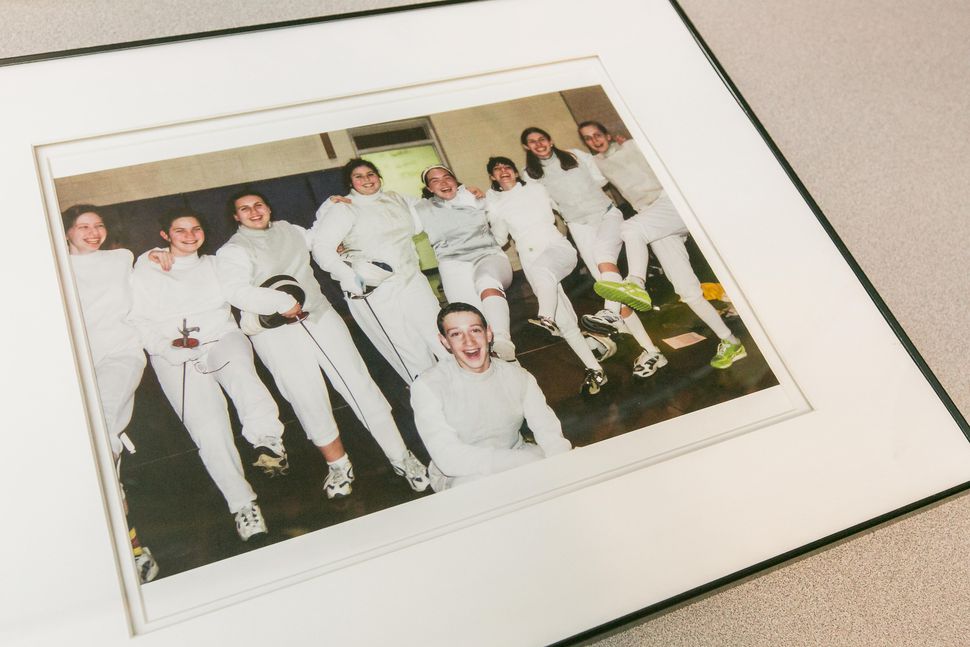 071-markzuckerberg-ardsleyhs-fencing