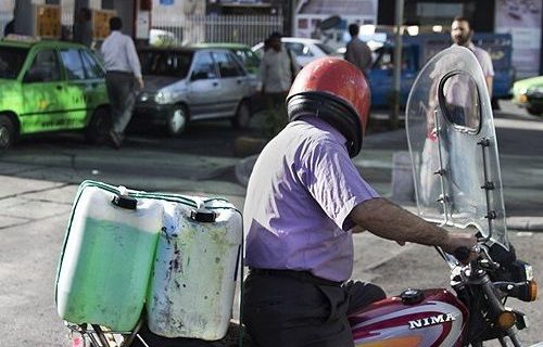شهروندان از نگهداری بنزین در منزل خودداری کنند