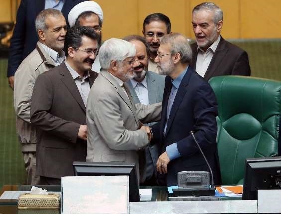 آیا لاریجانی در سال آخر از ریاست مجلس کنار می رود؟/احتمال کنار گذاشتن مطهری از تعرفه فراکسیون امید برای هیات رئیسه آیا لاریجانی در سال آخر از ریاست مجلس کنار می رود؟/احتمال کنار گذاشتن مطهری از تعرفه فراکسیون امید برای هیات رئیسه