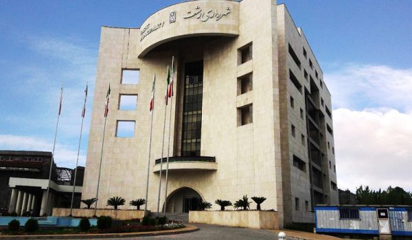 راه اندازی ۱۵ ایستگاه صلواتی جهت ضدعفونی کردن ماشین ها در رشت/۲۰ هزار تراکت و پوستر آموزشی بین شهروندان پخش شد راه اندازی ۱۵ ایستگاه صلواتی جهت ضدعفونی کردن ماشین ها در رشت/۲۰ هزار تراکت و پوستر آموزشی بین شهروندان پخش شد