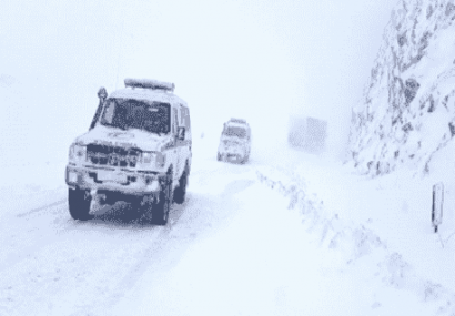 بارش ۳۰ سانتی متر برف در ارتفاعات گیلان بارش ۳۰ سانتی متر برف در ارتفاعات گیلان