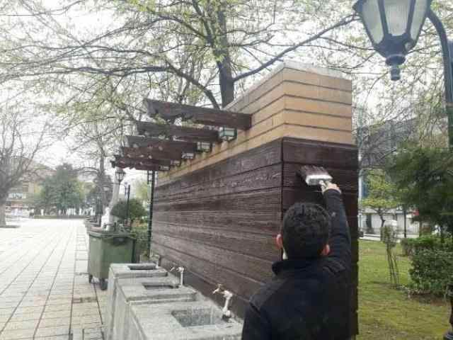 ویروس کرونا مانع رنگ آمیزی و زیباسازی المان های شهر رشت نشد ویروس کرونا مانع رنگ آمیزی و زیباسازی المان های شهر رشت نشد