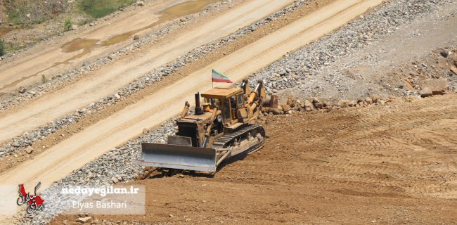 امیر رحمانی: ۱۴ کیلومتر آسفالت در محورهای فومن – شفت در دست اجراست