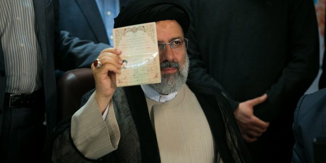 رئیسی عید فطر اعلام کاندیداتوری می کند و جمعه به وزارت کشور می رود