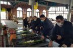 حضور مدیرعامل شرکت شهرک های صنعتی استان گیلان در گلزار شهدا به مناسبت هفته حمایت از صنایع کوچک