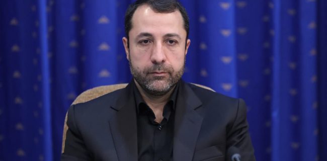 علی صالح آبادی رئیس کل بانک مرکزی شد/ از منفعت مردم، نظام و کشور کوتاه نیایید