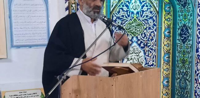 جامعه اسلامی در جنگ ادراکی و شناختی قرار دارد/ راه، روش و منش شهدا بر خط ولایت استوار بود