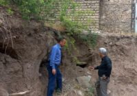 کشف چند گور باستانی هنگام خاکبرداری در رودبار