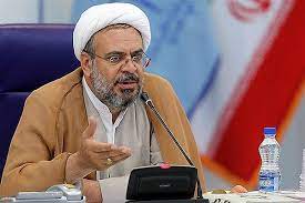 یکی از عوامل پایین بودن نرخ زاد و ولد در گیلان ضعف صنعت و عدم اشتغال جوانان است