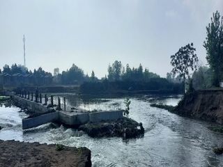 آبشستگی بخشی از زمین‌های حاشیه رودخانه چمخاله/ محدود کردن جداره برای جلوگیری از تخریب بیشتر اراضی
