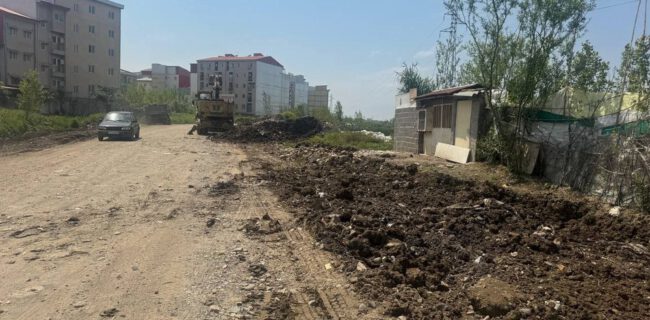 آغاز عملیات اجرایی بازگشایی معابر جدید در رشت اتصال شهرک فرهنگیان از میدان جهاد به ابتدای جاده پیربازار در ورودی گلسار