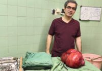 خارج کردن توده ۱۰ کیلوگرمی از شکم بیمار در  رودسر