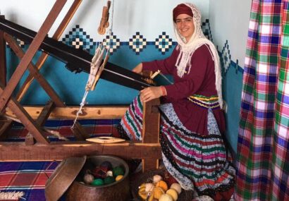 افتتاح کارگاه زنده بافی چادرشب در روستای قاسم آباد چابکسر