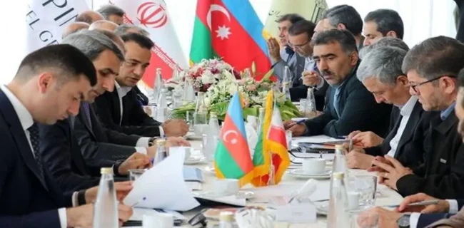 تأکید ایران و آذربایجان بر تسریع در تکمیل پایانه ریلی آستارا