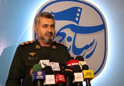 پایگاه‌ های بسیج حلقه اتصال خدمت‌ رسانی و امنیت به مردم هستند