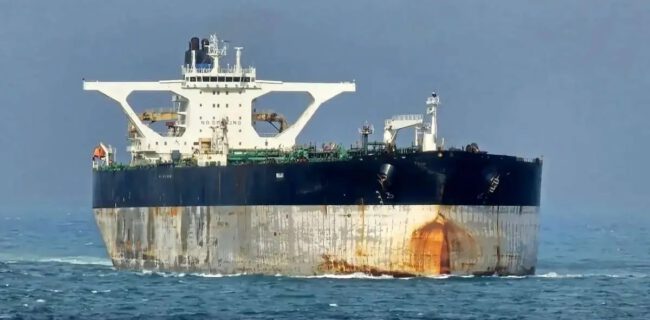 نفتکش «بلا ۱» از محاصره آمریکا فرار کرد 