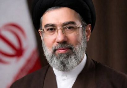 آیت الله سید مجتبی حسینی خامنه ای سومین رهبر جمهوری اسلامی ایران شد آیت الله سید مجتبی حسینی خامنه ای سومین رهبر جمهوری اسلامی ایران شد