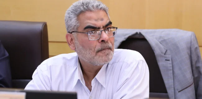  عضو کمیسیون اقتصادی مجلس: هنوز جنگ اقتصادی را باور نکرده‌ایم/ اگر می‌خواهیم پیروز شویم، باید از تحلیل‌های غلط دست برداریم