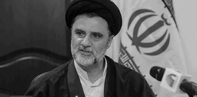 درباره افاضات توهم‌پرداز معاصر، محمود نبویان: “روی سینه آمریکا نشسته بودیم و داشتیم کار را تمام می کردیم که مذاکره شد!”