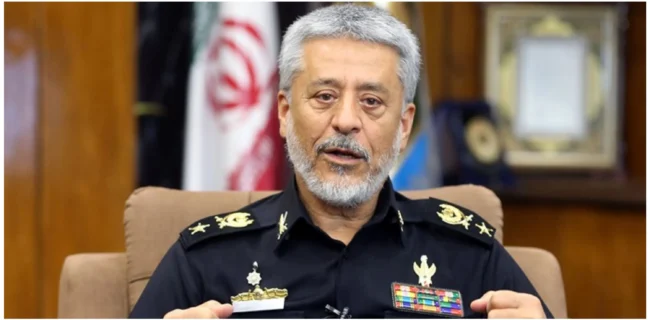 دریادار سیاری: هرگز به سمت تولید سلاح کشتار جمعی نخواهیم رفت/قدرت ما در تنگه هرمز حاکم است