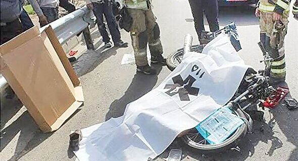 اول موتورسواران، بعد عابران