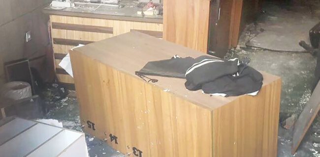 قهرمانی که در آتش جا ماند
